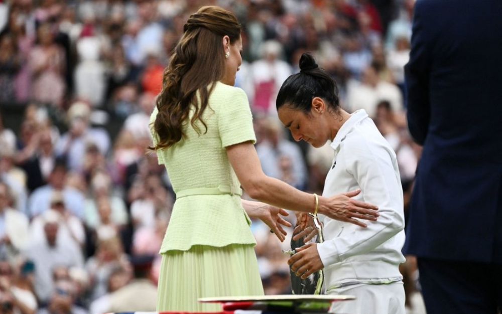 Kate Middleton Cheers Ons Jabeur At Wimbledon"
