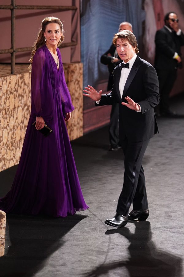 Tom Cruise was absolutely determined to hold Princess Catherine's hand.